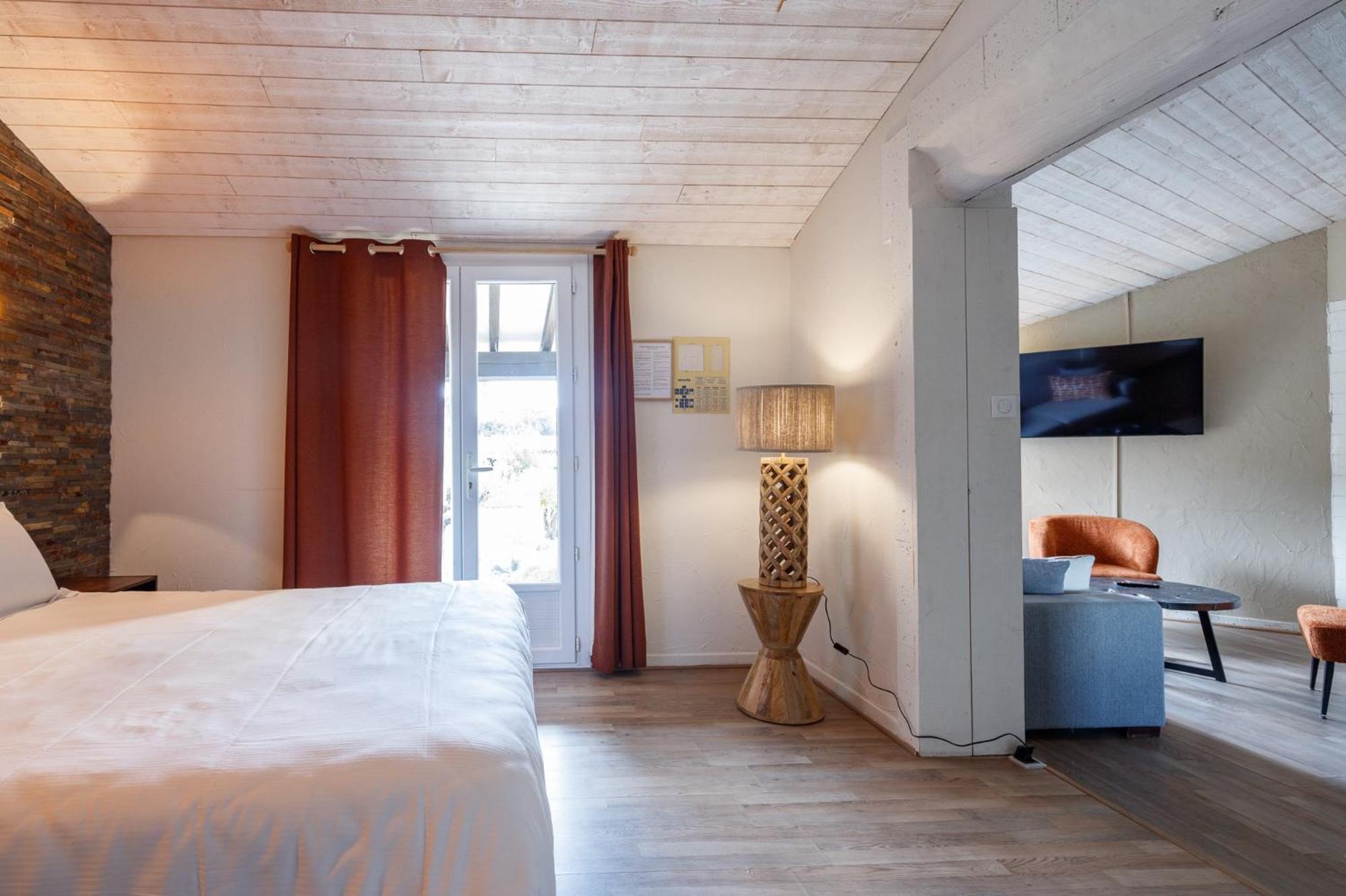 Auberge Val Moureze Hotel & Spa ภายนอก รูปภาพ