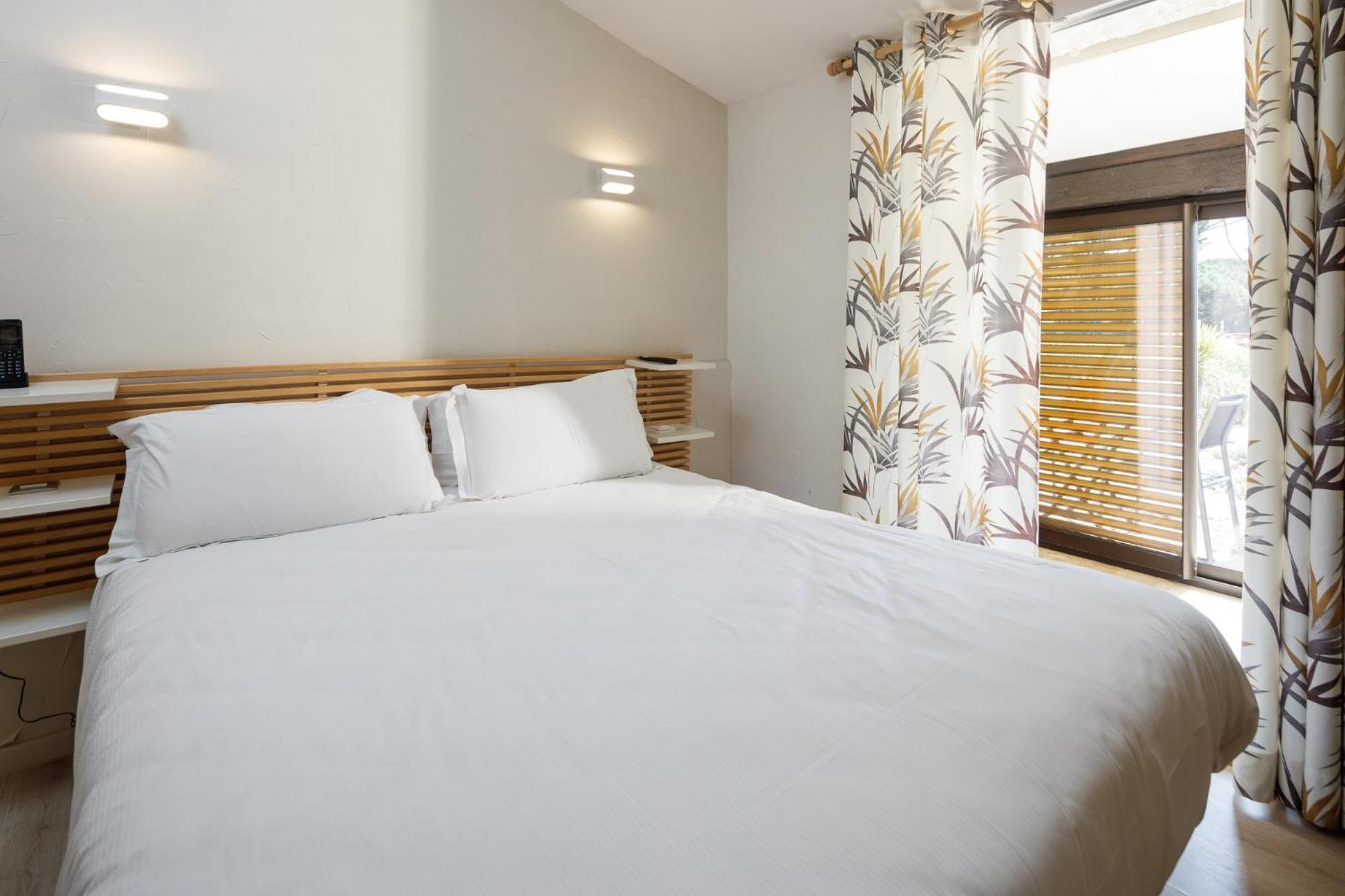 Auberge Val Moureze Hotel & Spa ภายนอก รูปภาพ