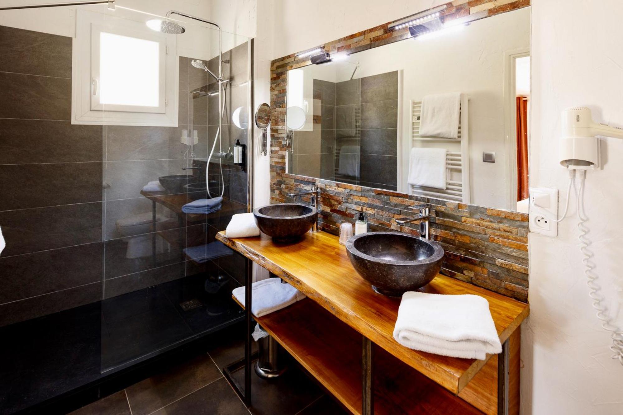 Auberge Val Moureze Hotel & Spa ภายนอก รูปภาพ